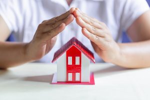 האם ביטוח מבנה הדירה בבית משותף נותן מענה מספק במקרה של נזק גדול לדירה?